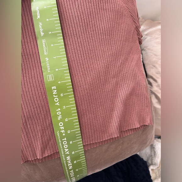 Kendall and Kylie ribbed cropped mock turtleneck - Picture 3 of 5